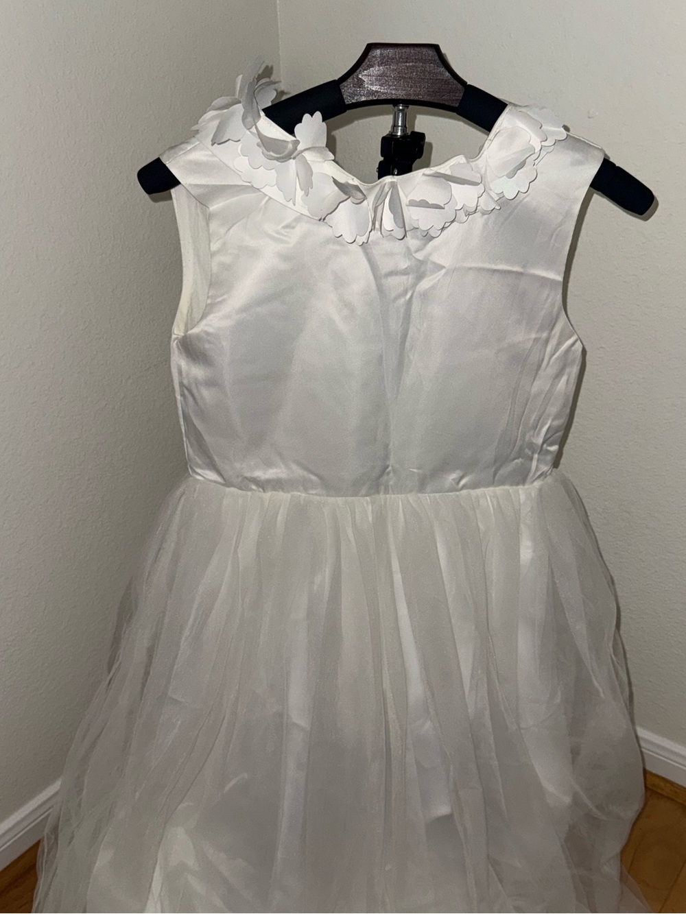 Girls Trish Scully White Sleeveless Floral Collar Tulle Dress